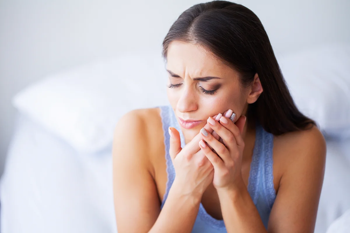 When the Sun Goes Down, the Pain Turns Up: Why Toothaches Get Worse at Night